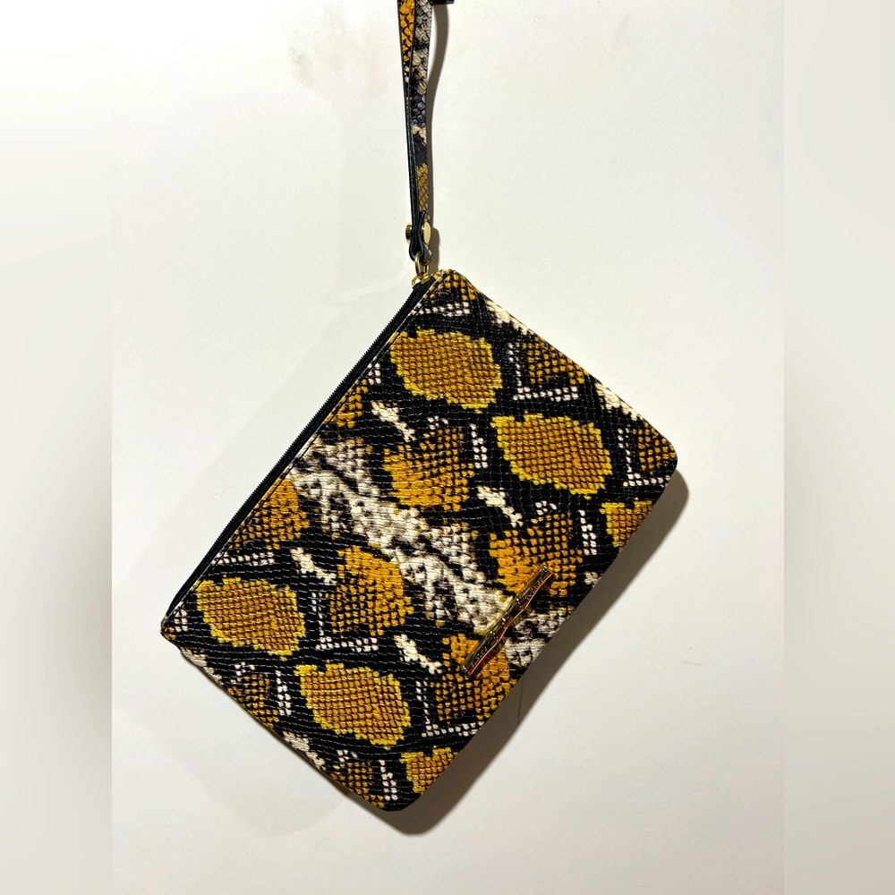 Elaine Turner Zip Clutch
